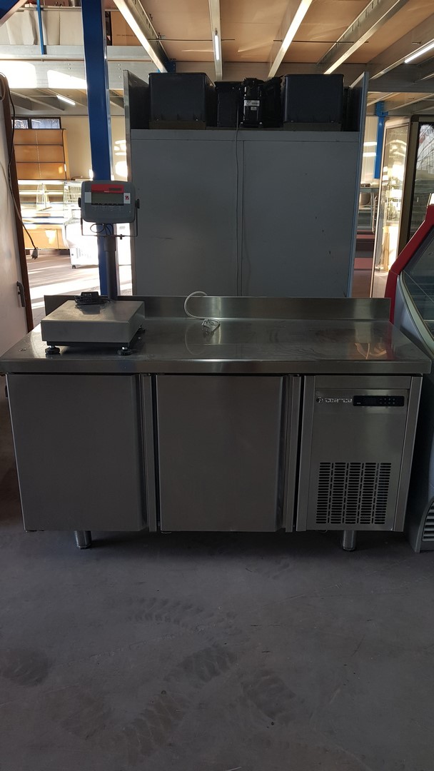 Tour frigo négatif matériel pour restauration Vaucluse