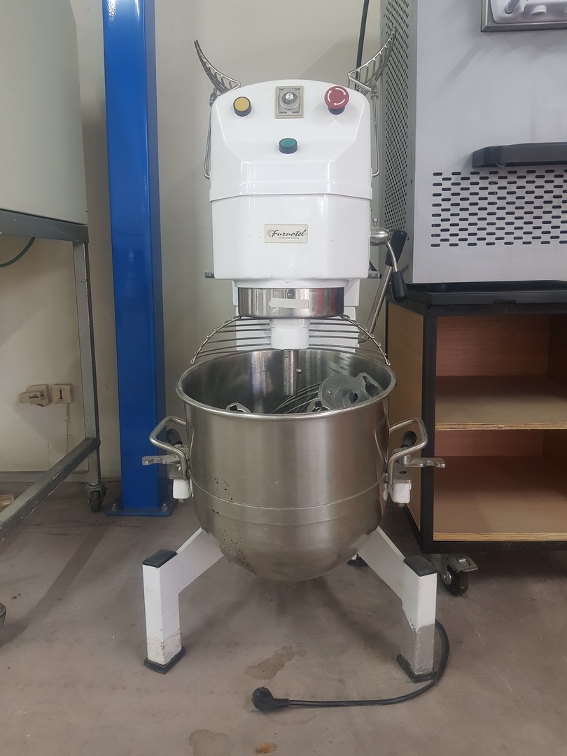 BATTEUR 30 LITRES matériel pour restauration Vaucluse